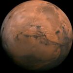 Martian surface with variations of brown, gold, and tan hues