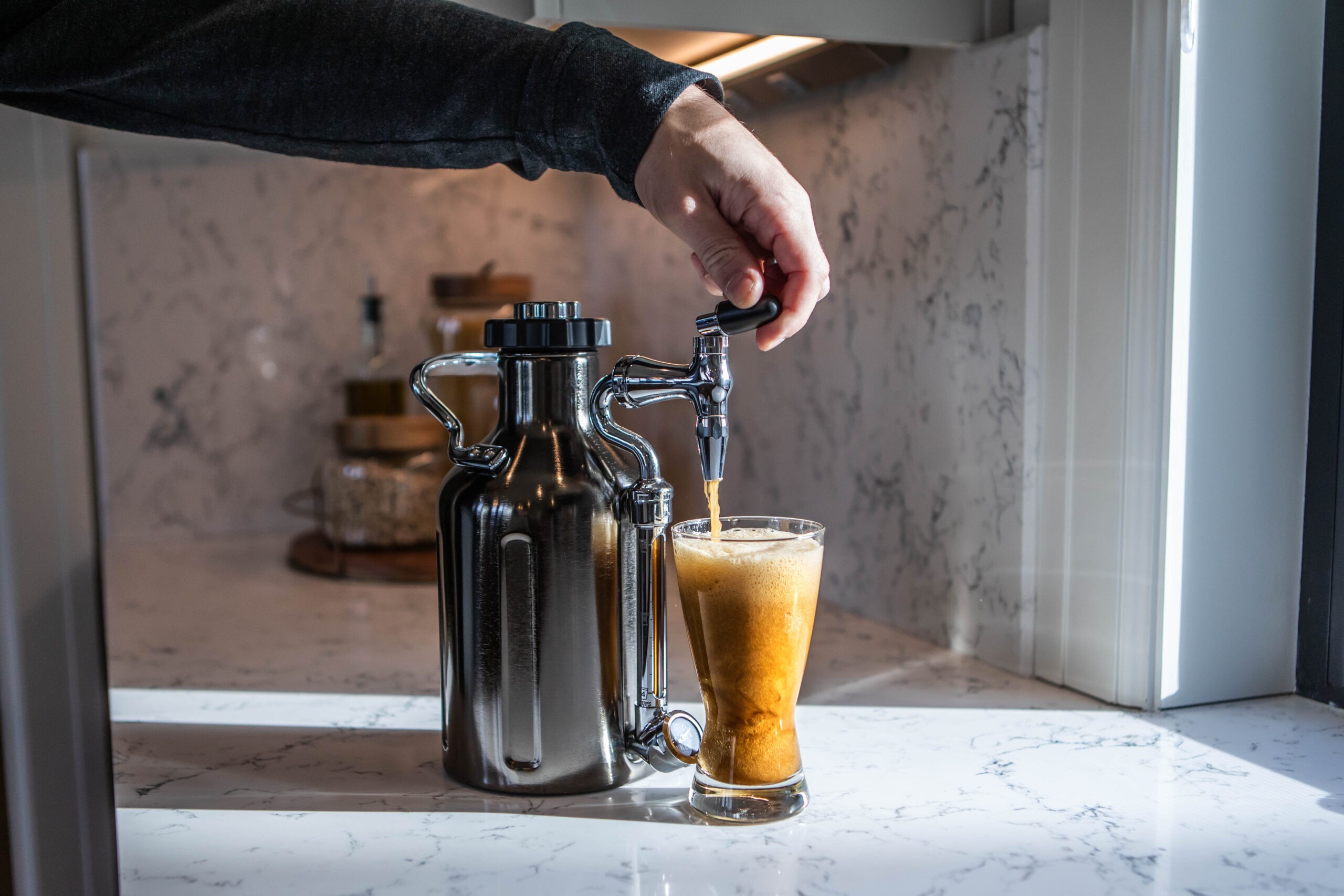 Nitro-Cold-Brew-Coffee-Maker-ukeg-growlerwerks