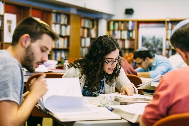 Studying Jewish Texts