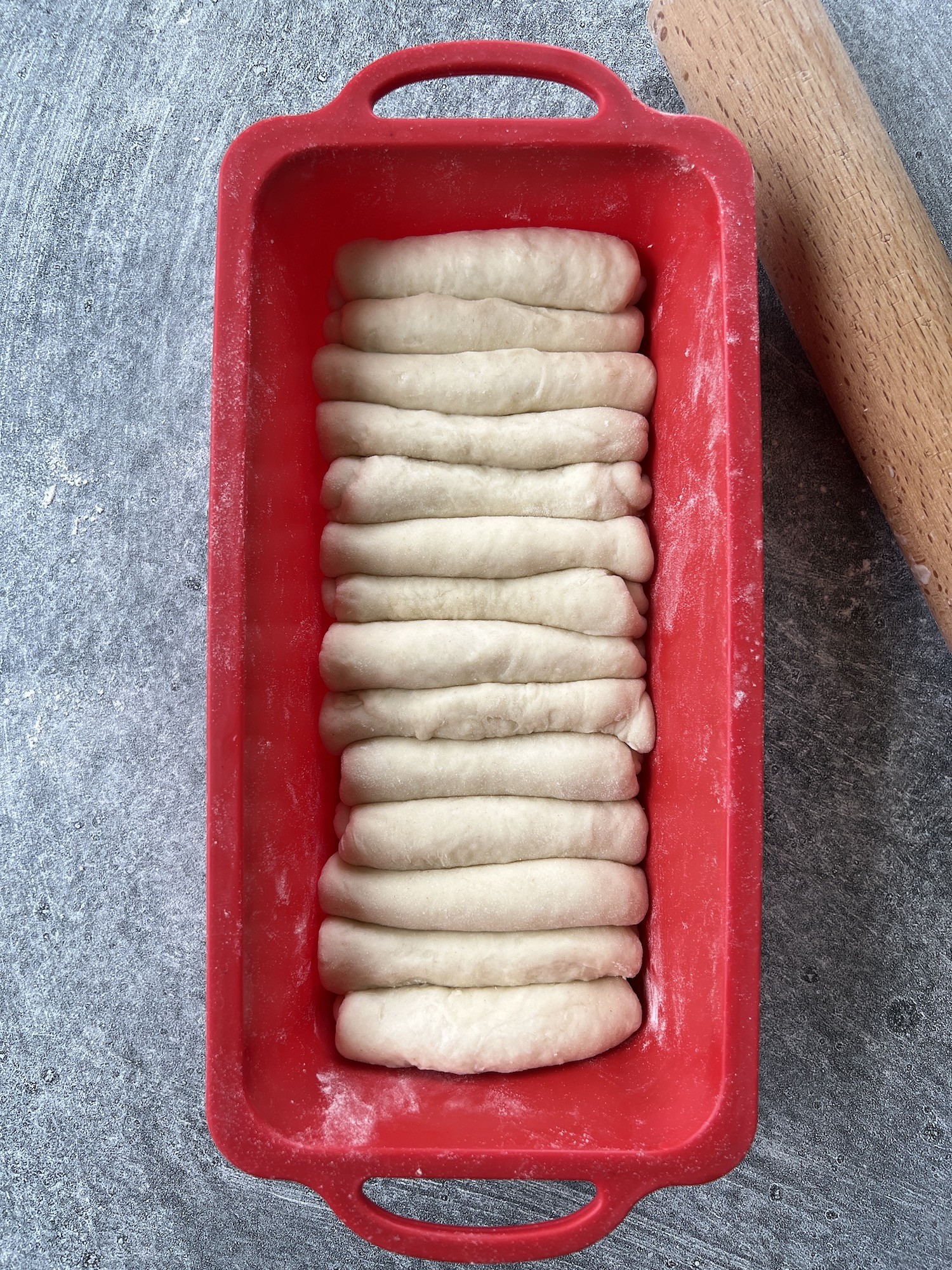 Shaping Pai Bao Dough 3
