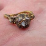 gold ring with 7 diamonds from early 1600s found in Tasinge
